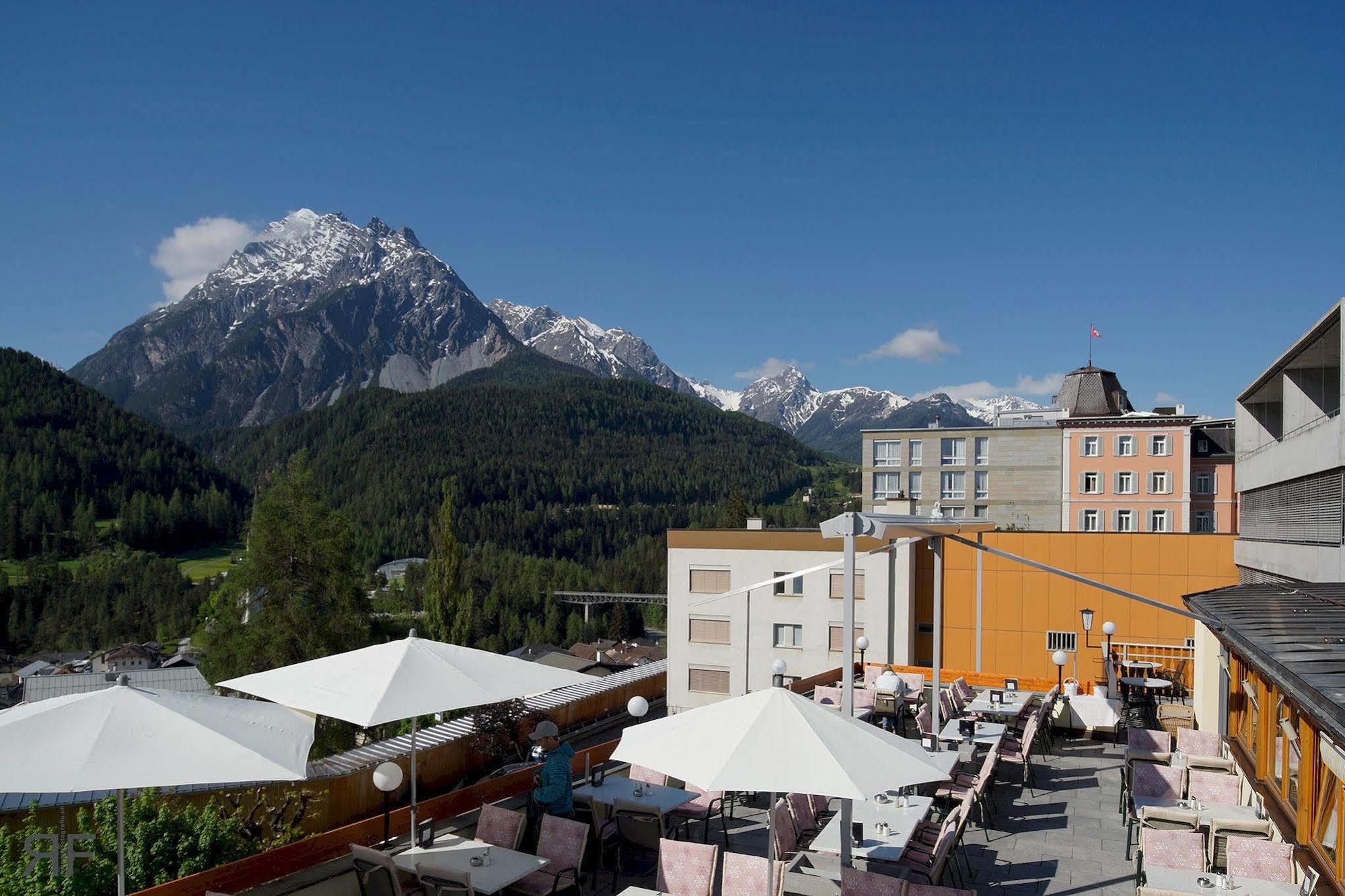 Hotel Astras Скуоль Екстер'єр фото